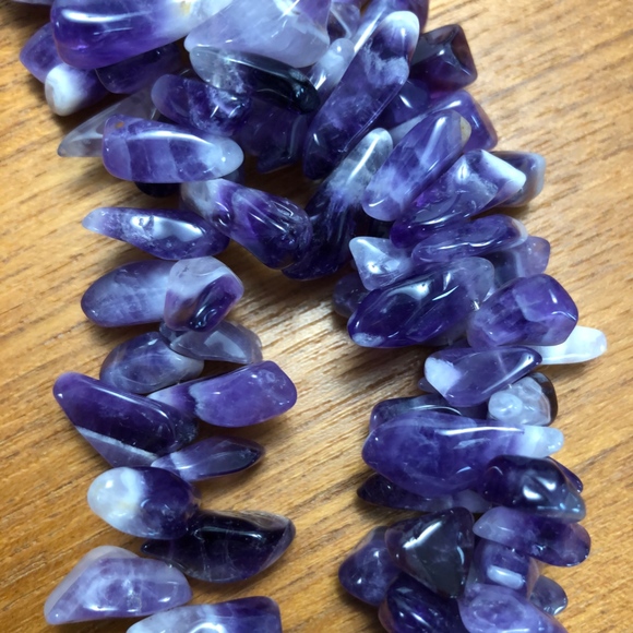 Amethyst chip necklace & matching earrings - Picture 2 of 4